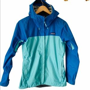 Patagonia Torrentshell  Rain Jacket size XS fits S